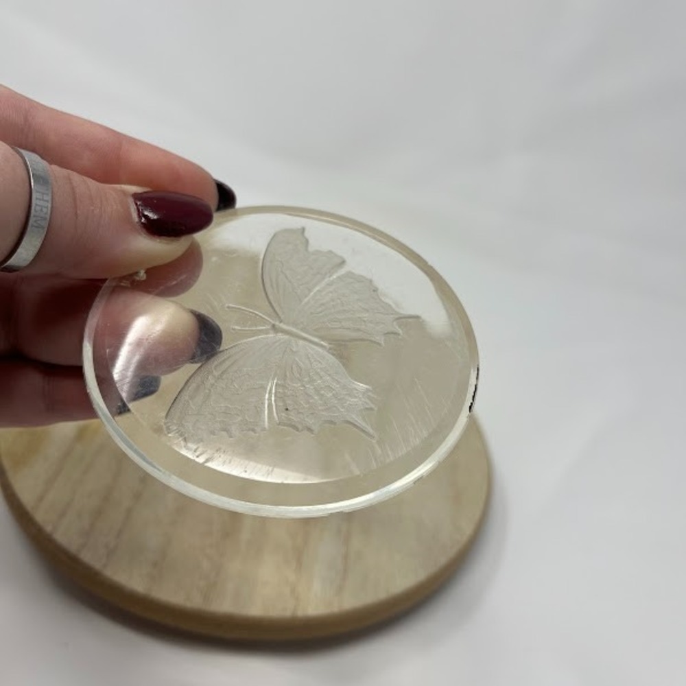 Etched Glass Butterfly Ornament – Clear Round Hanging Sun Catcher, Vintage Style - Picture 5 of 7